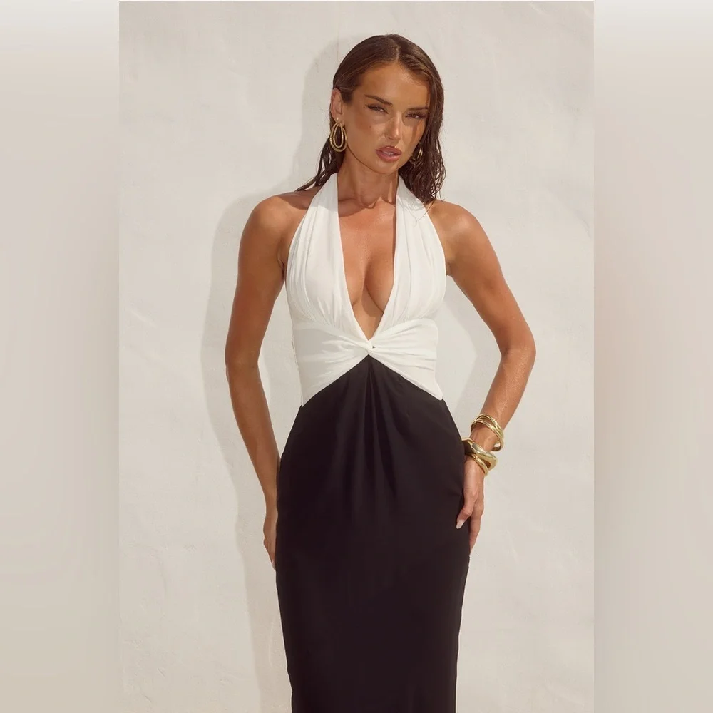 RUNAWAY THE LABEL Tenaya Plunge V Neck Maxi Dress Black White Size Medium NWT - Picture 4 of 10